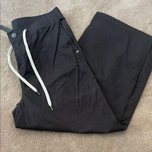 Vuori Black pants with Drawstring Waist